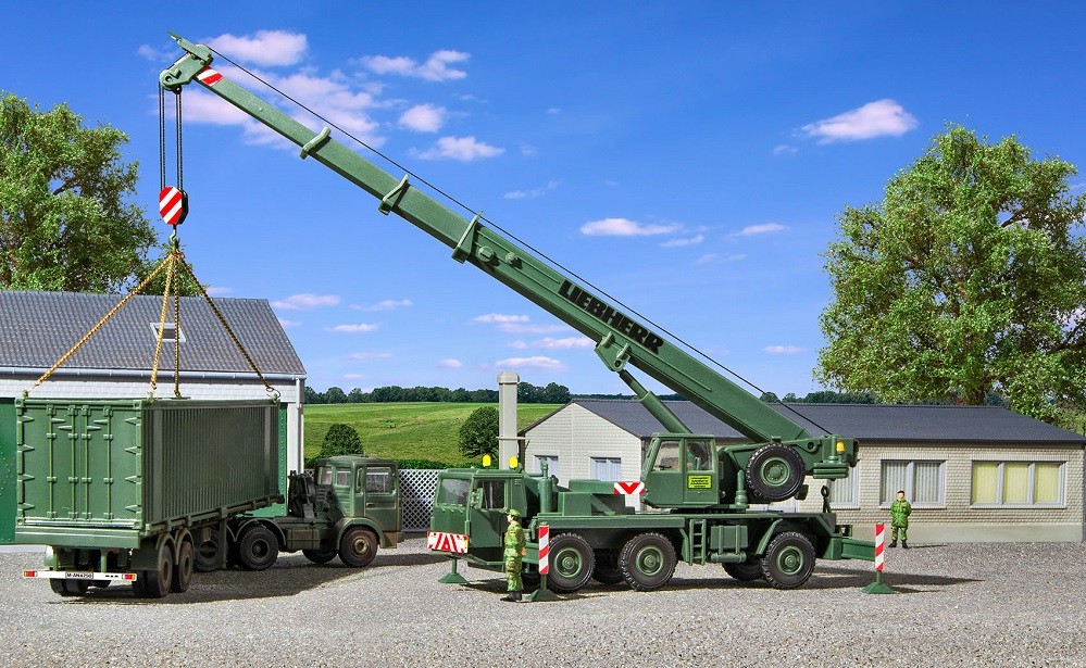 Kibri 18043 - H0 Bundeswehr LIEBHERR Mobile Crane LTM 1050/3 - New
