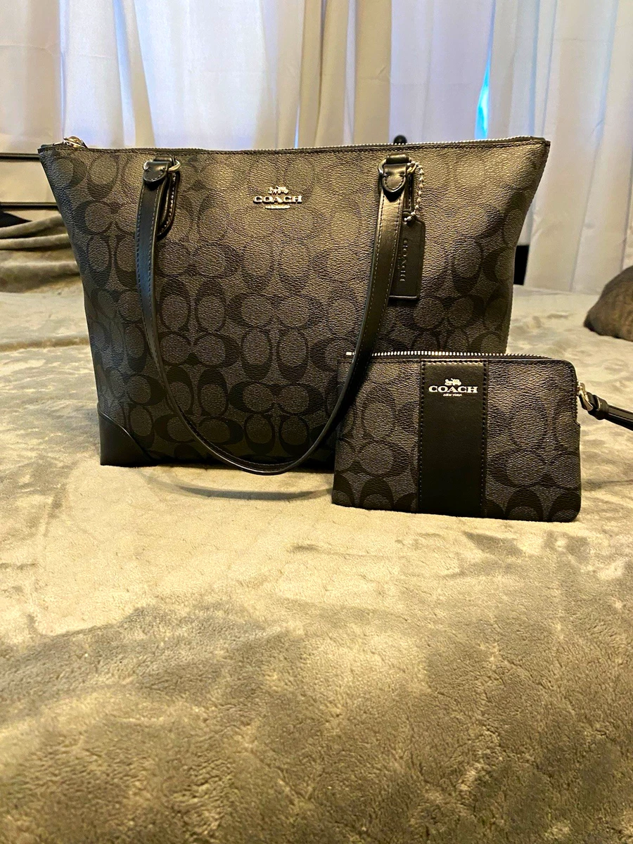 バッグ COACH Y2K Zipper Signature Tote Bag BK 25+ Coach Zip Tote Bags & Handbags for Women for sale | Updated