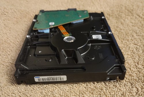 Seagate BarraCuda (5400RPM, 3.5-inch, 256MB Cache) 4TB Internal HDD - Picture 4 of 4