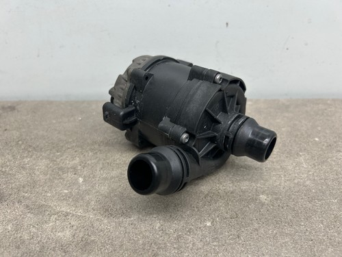 Original BMW G30 G31 G32 G11 G05 G06 Zusatzkühlmittelpumpe Wasser Pumpe 8482744