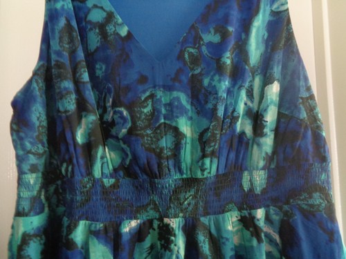 Ladies dress size 28 - Picture 2 of 2