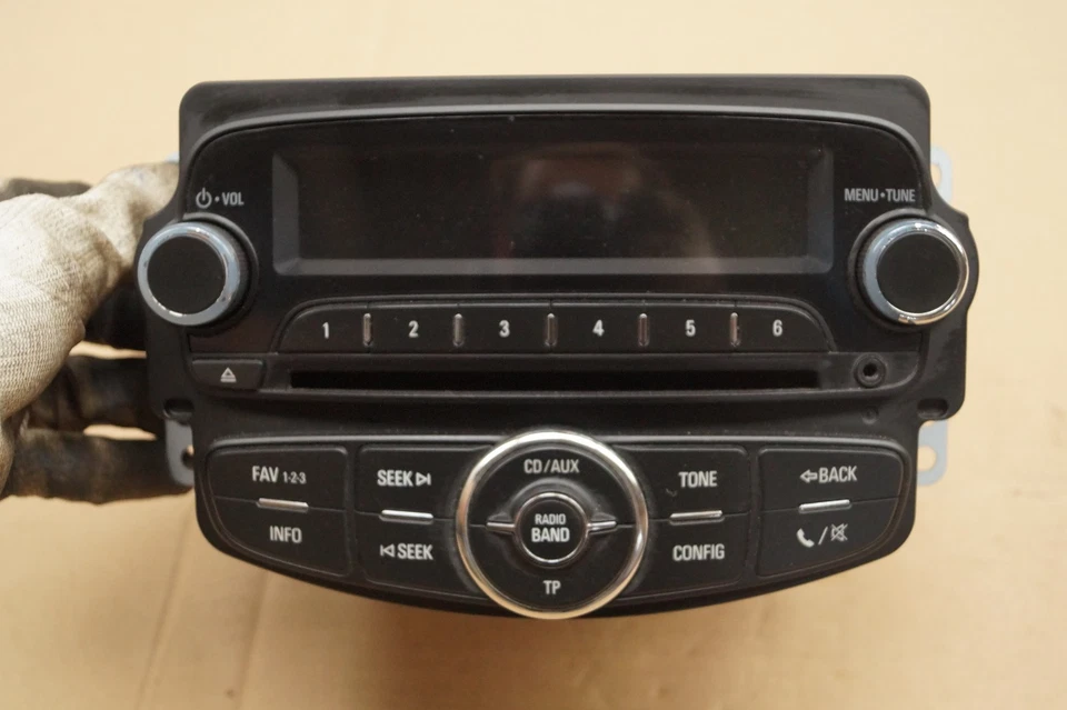 Chevrolet Aveo T300 Autoradio CD-Radio 95494106  - Bild 2 von 4