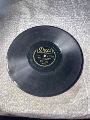DECCA Record 78 rpm 18619 WHO DAT UP DERE / LET ME LOVE YOU TONIGHT