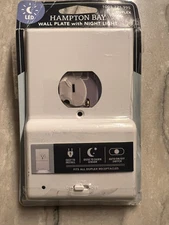 Hampton Bay Wall Plate w/ LED Light White 1-Gang BPPSW-D