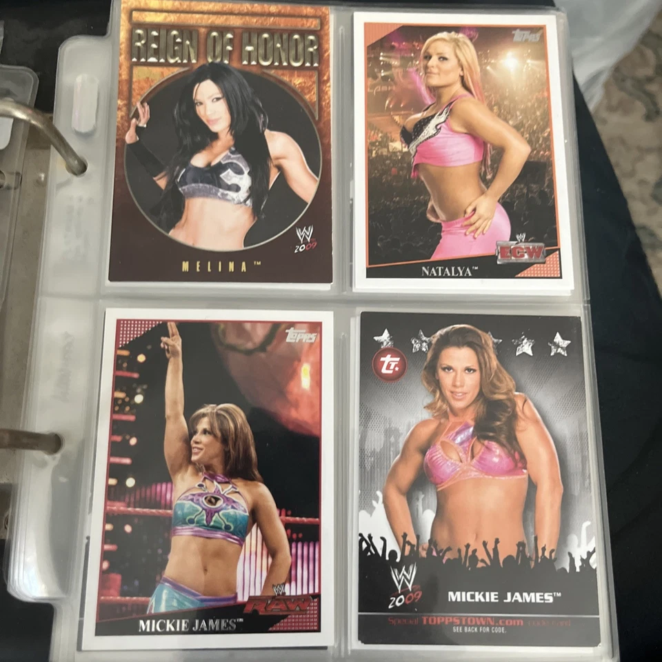 2009 Ish Topps WWF Wrestling Cards 71 Women And Men In Small Album Protected - Imagem 2 de 4