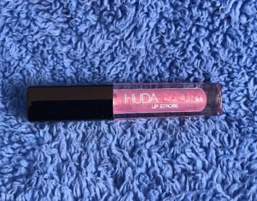 Products Huda Beauty Lipsticks