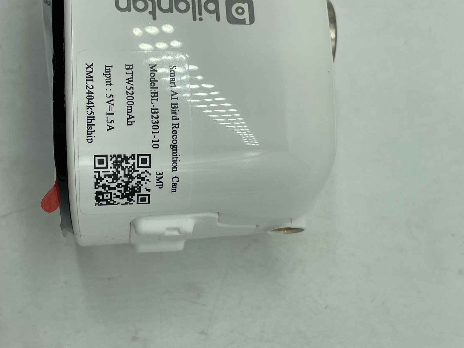 Metal Smart Bird Feeder with Camera Solar Powered ''READ''