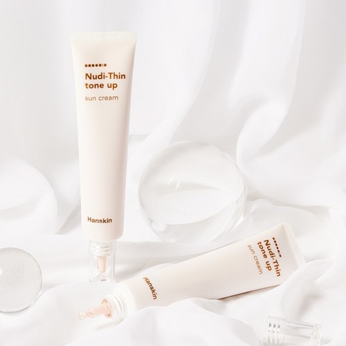 Hanskin Nudi Thin MakeUp Tone Up Lighting Finish Sunscreen SPF50+ PA++++ 40ml - Picture 4 of 13