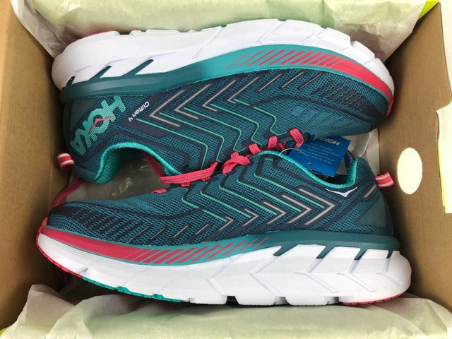 hoka women's clifton 4