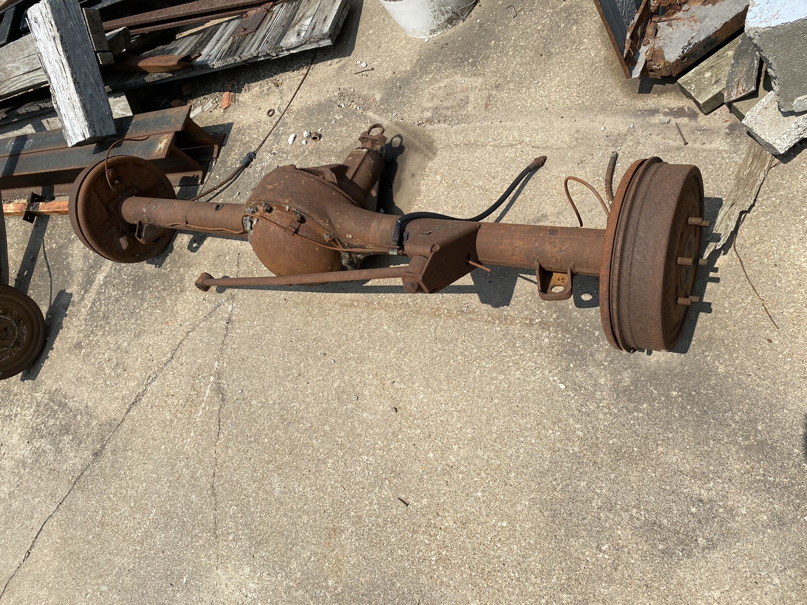60’s 1960-1962 Chevy Truck 1/2 Ton 6 Lug Rear End HO32 | eBay