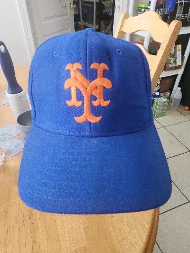 Vintage MLB NY Mets Snap Back Cap Hat Wool Replica By Universal