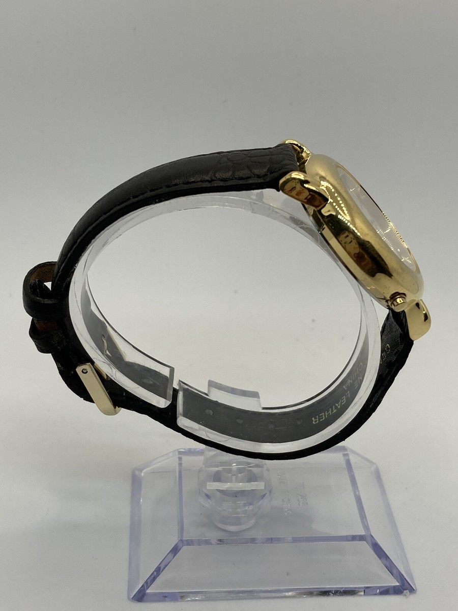 Vintage Timex Indiglo Ladies Gold Tone Leather Band Watch  display picture 3