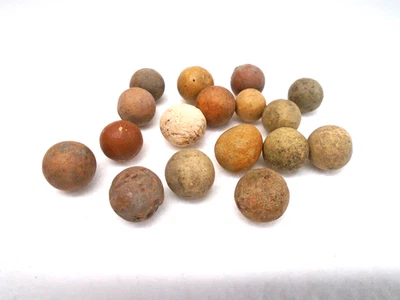 ANTIQUE (17) CLAY MARBLE GROUP! VERY NICE SELECTION! OVER 100 YEARS OLD! - Image 1 of 4