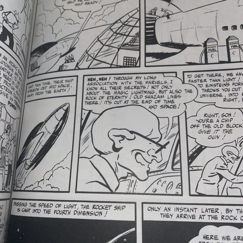 Shazam! Libro de tapa dura 1977 DC Comics Dust Jacket De los años 40 a los 70 Foto 4 de 4