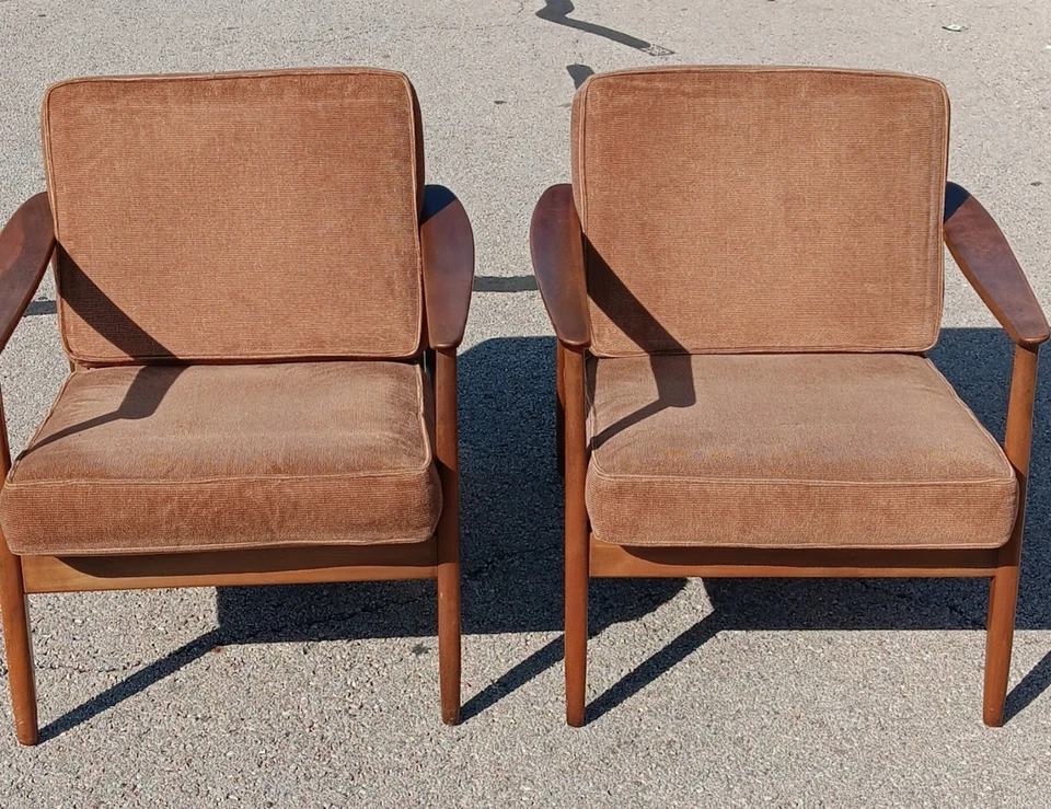 FOLKE OHLSSON for DUX Furniture, 2 Original Scandanavian MCM Lounge Chairs, Vg+ - Image 2 of 4