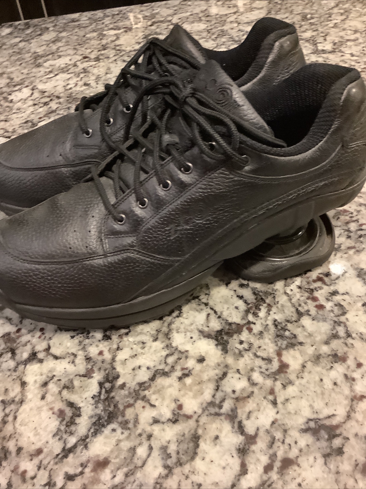 ZCoil Freedom Black Orthopedic Spring Enclosed Covered Heel Coil Shoes