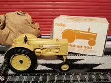 Ertl Cockshutt 560 1/16 Diecast Farm Tractor Replica Collectible