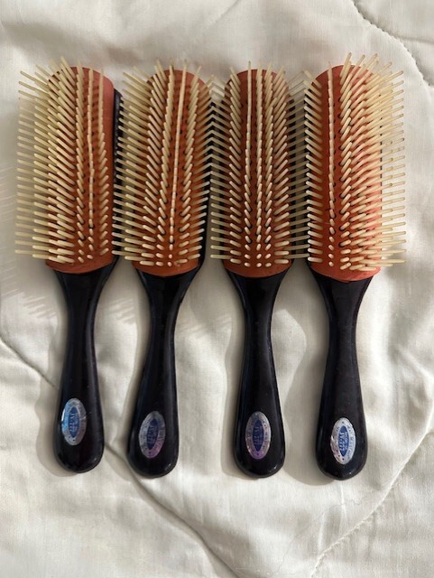 Multi-purpose Hair Brushes 4 New For Humans Or For Pets