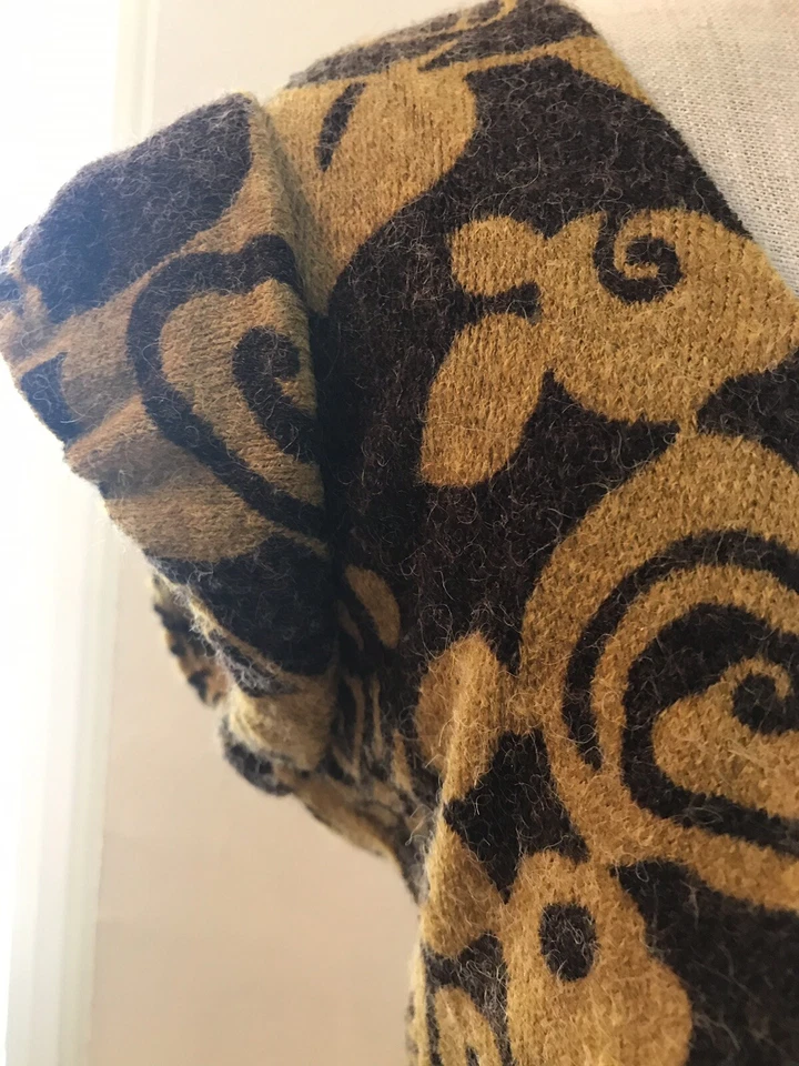 Mini Vestido Suéter Talla M Marrón y Mostaza Foto 4 de 4