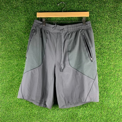 LULULEMON Men shorts Size Large