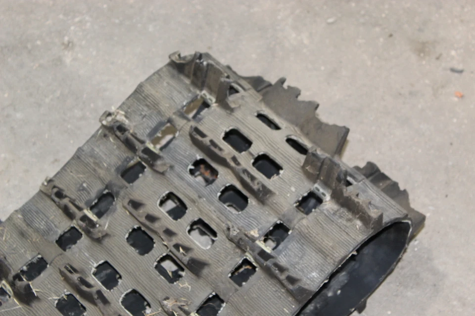 2007 SKI-DOO SUMMIT 800R PTEK 151IN TRACK 16 WIDE 2.25 LUG 2.86 PITCH - Image 2 of 4