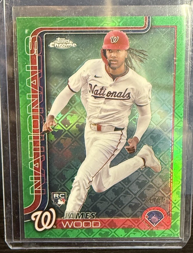2025 Topps Chrome - James Wood #132 Green Refractor /99 (RC)