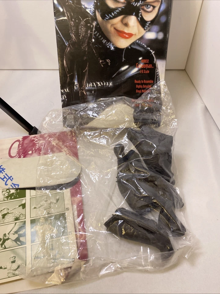 Horizon Original Catwoman Batman Returns The Vinyl Kit 1/6 Scale 1992 Vintage - Image 2 of 3