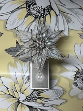 BATH BODY WORKS ORNATE SNOWFLAKE LIGHT UP WALLFLOWER PLUG IN