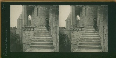 Stereo Photo Carcassonne Aude, Woman on a Staircase, Castle - 10930712