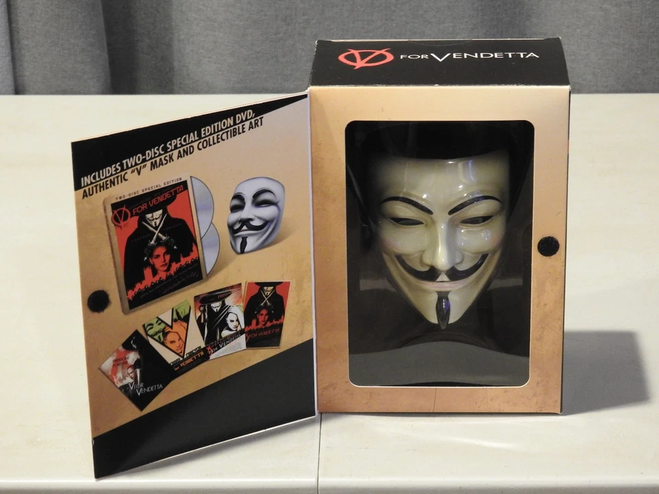 2006 V For Vendetta Two-Disc Collectors Edition DVD w/ Mask NEW SEALED - Image 2 of 4