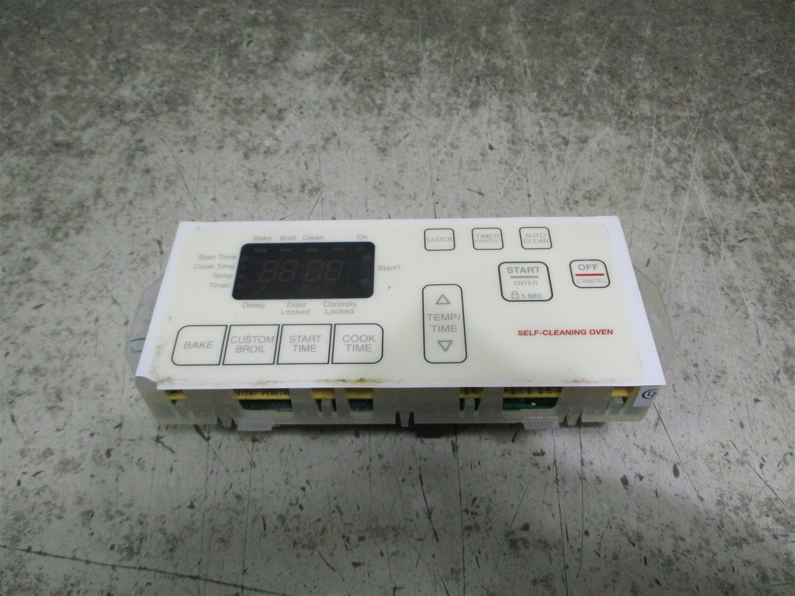 Estate Range Control Board Yellowed/Chipped Part # 6610457 9760304