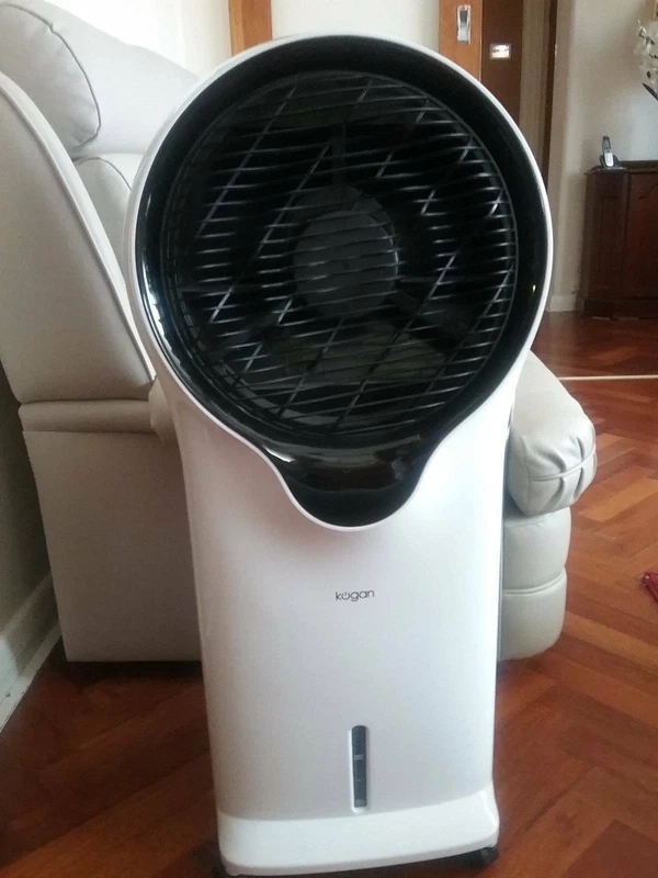 cyclonic evaporative cooler
