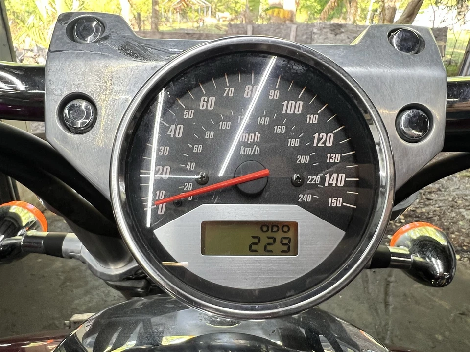 Honda VTX1800 C 2004 velocímetro velocímetro ¡solo 229 millas!! Foto 2 de 4