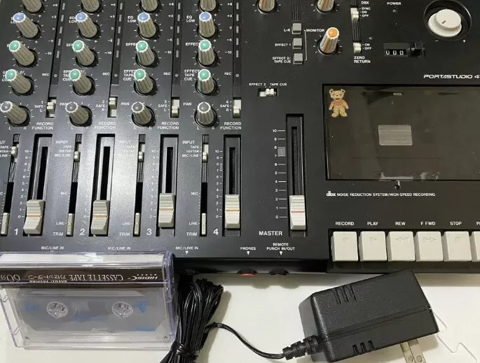 Junk TASCAM Portastudio 414 MKII cassette tape operates with a rotating  button