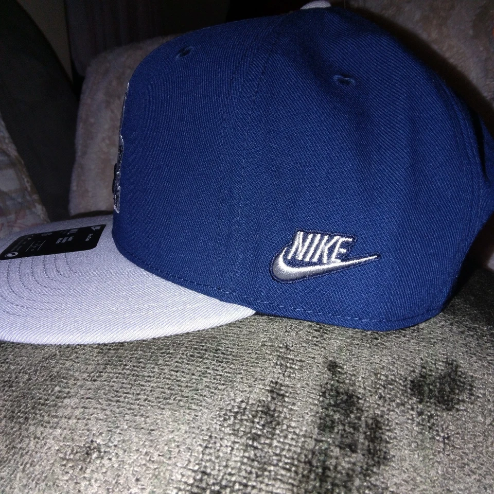 Nike Butler Bulldogs Pro Structured Bill Snapback Hat Brand New Medium/Large  - Image 4 of 4