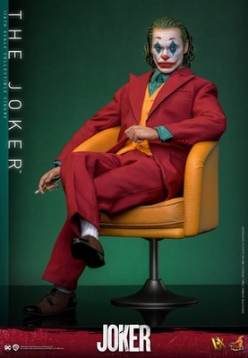 Hot Toys The Joker 1/6 Collector Edition Sixth Scale 12
