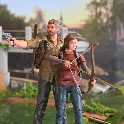 The Last of Us Shapes Collection Joel & Ellie 6in Figure 2 Pack Spinmaster