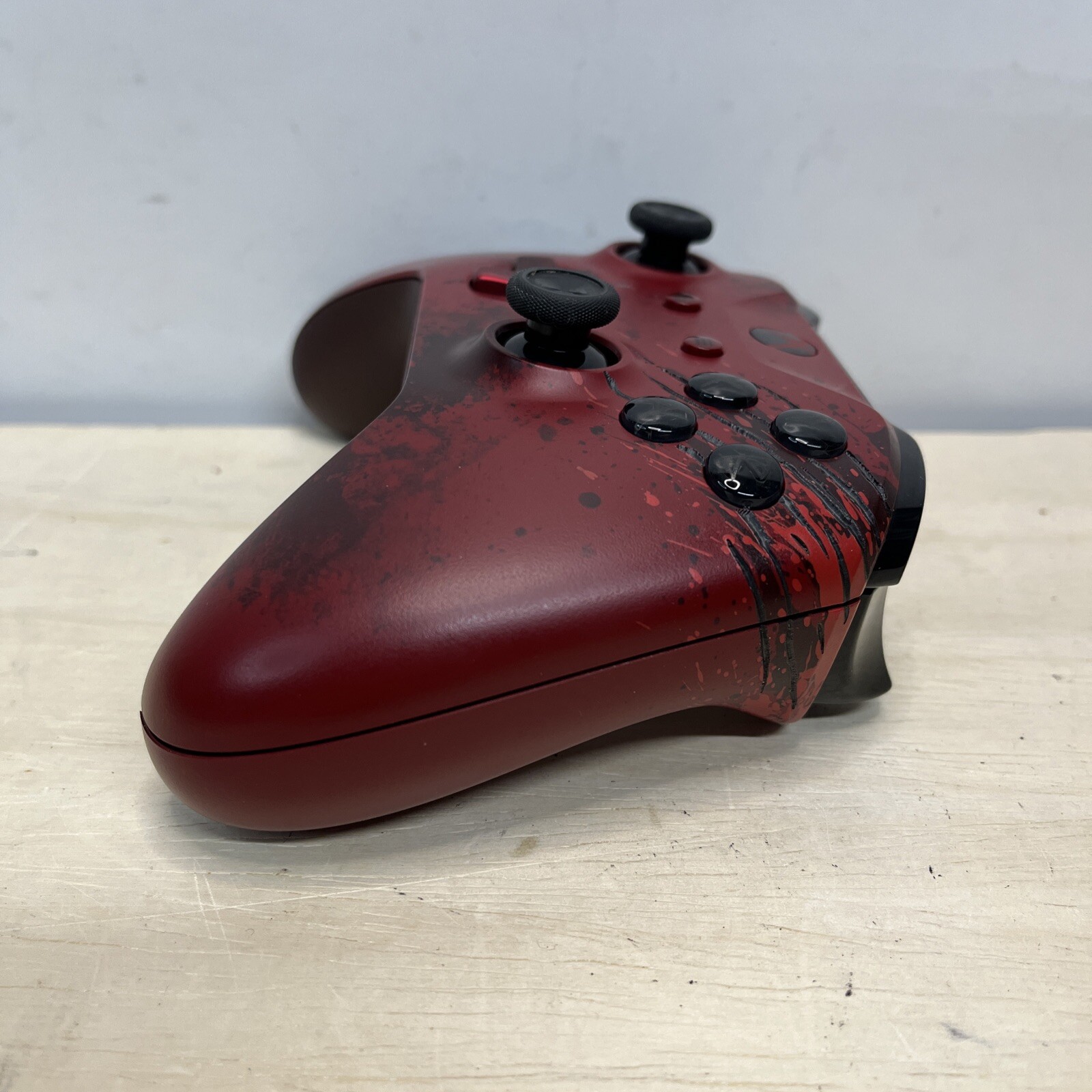 Microsoft Xbox One S Gears of War 4 Limited Edition 2 TB Crimson Red