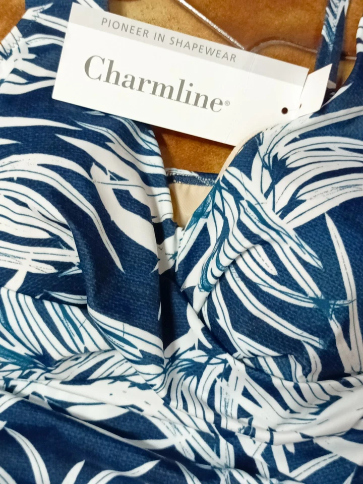 Costume Da Donna Charmline - Immagine 2 di 4