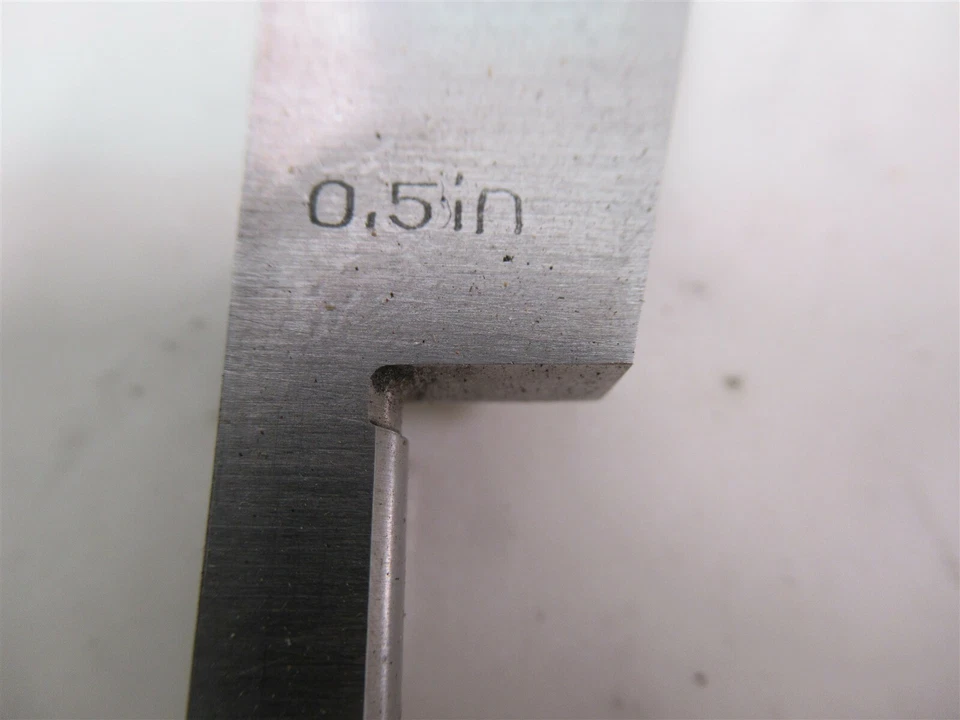 0" to 24" Vernier Caliper Stainless Steel Hardened 12.7mm 0.5in w/ Wood Case - Image 4 of 4