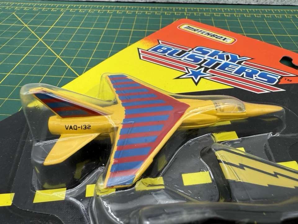 1994 TYCO Matchbox Sky Busters Dual Pak Scorpion Fighter Jets Diecast - Image 4 of 4