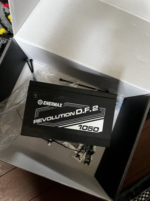 Enermax Revolution D.f. 2 1050watt Power Supply