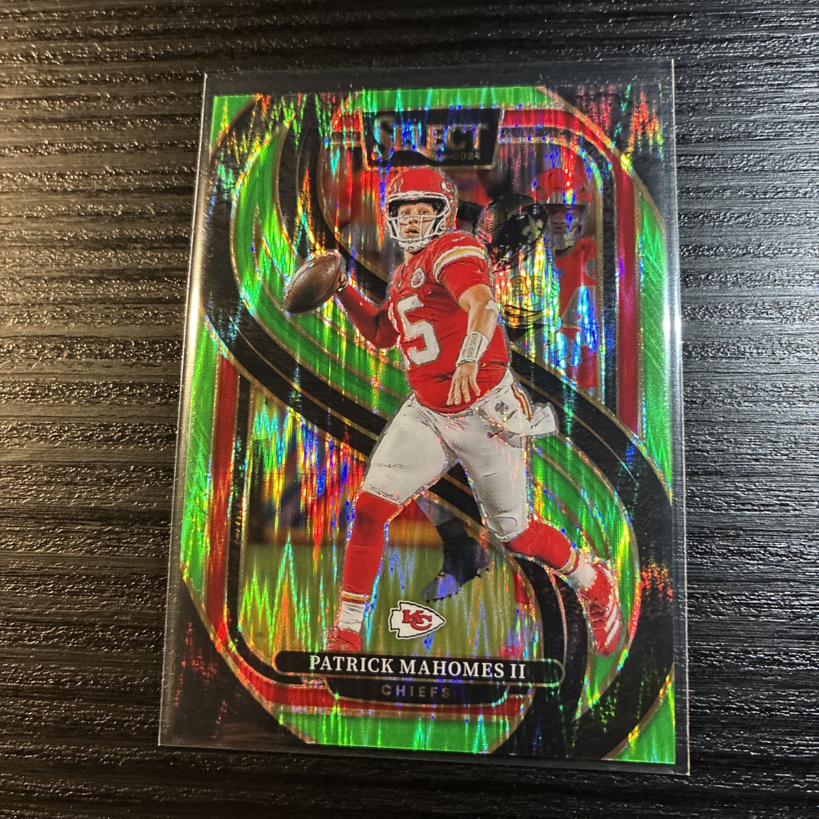 2024 Panini Select #120 Patrick Mahomes Neon Green Prizm Shock 451/499 Chiefs
