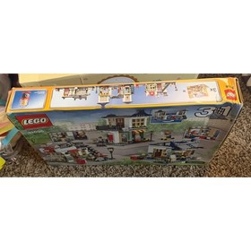 Lego Creator 3 in 1 Toy & Grocery Store (NWT) 31036