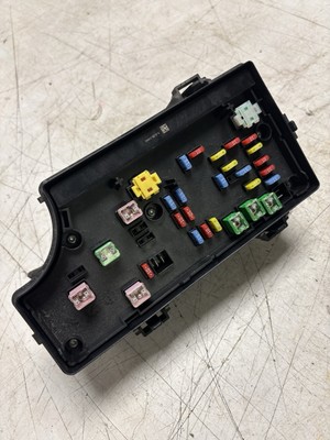 2008 Jeep Patriot 2.4L Fuse Box