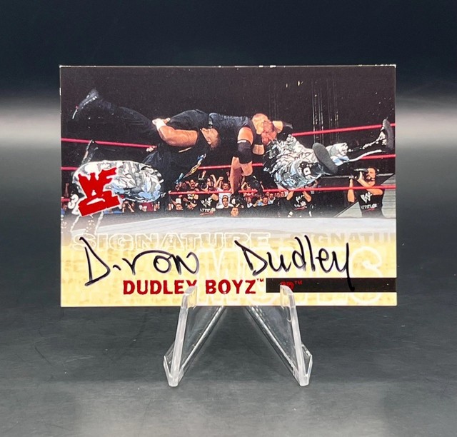 D-Von Dudley 2001 Fleer WWF Signature Moves Auto /500