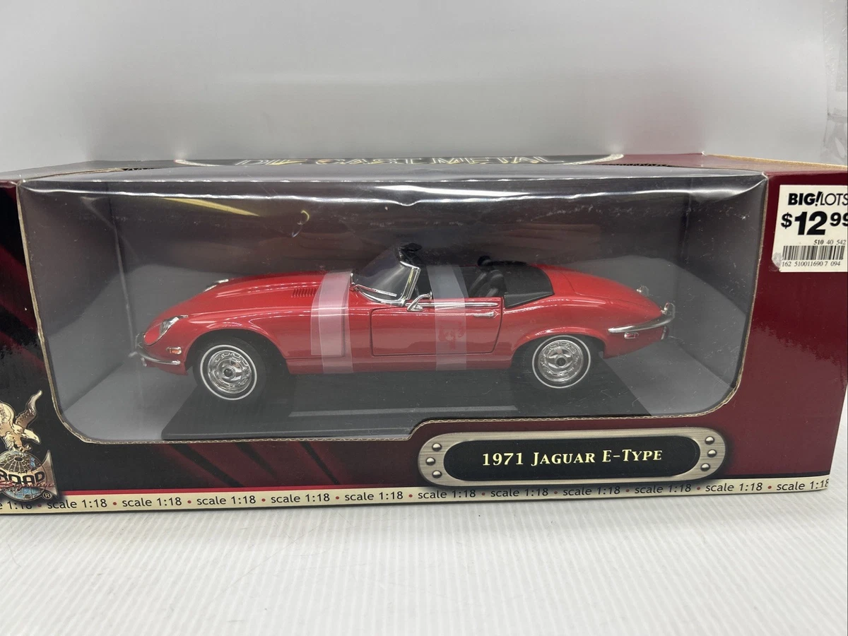 Jaguar E-Type ミニカー ディスプレイケース付 Jaguar E-Type ミニカー ディスプレイケース付 Jaguar E-Type ミニカー