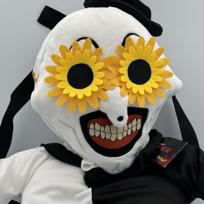 おくらいりHALLOWEEN2024 01751718 Spirit Halloween 2024 Terrifier Art The Clown Plush