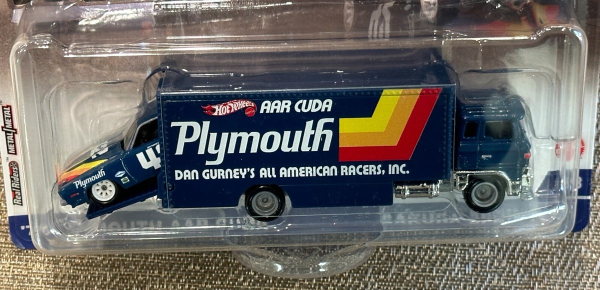 Hot Wheels Team Transport '70 Plymouth AAR CUDA & Sakura Sprinter
