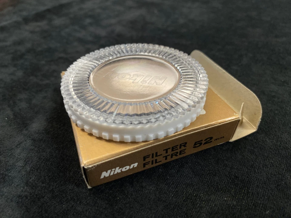 BRAND NEW Nikon 52mm Kit (A2, B12, & Y44 filters) - Image 3 of 4